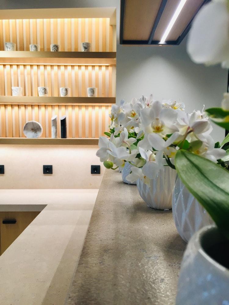 Urban Frame Plaka Hotel Athens Ngoại thất bức ảnh