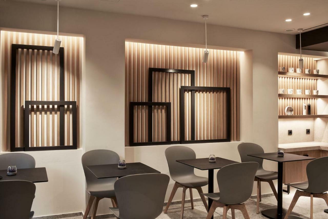 Urban Frame Plaka Hotel Athens Ngoại thất bức ảnh